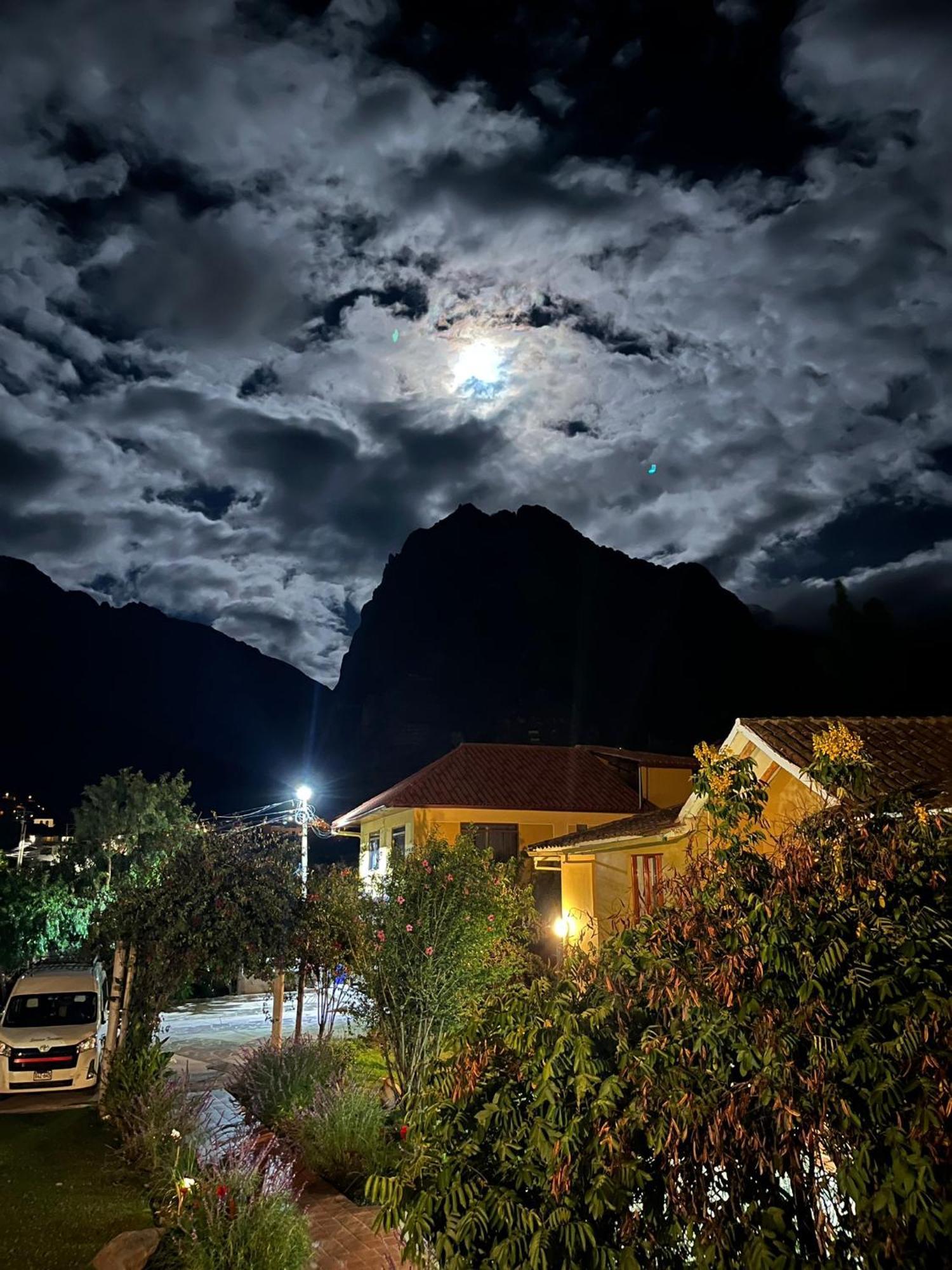 Tunupa Lodge Hotel Ollantaytambo Exterior foto